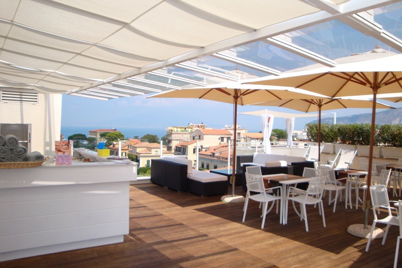 Hotel Plaza Sorrento Bagian luar foto