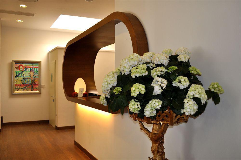 Hotel Plaza Sorrento Bagian luar foto